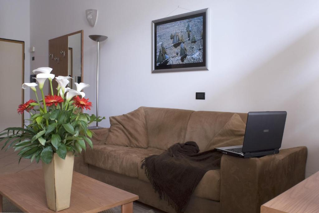 Aparthotel Casa Temporanea Bolonia Habitación foto