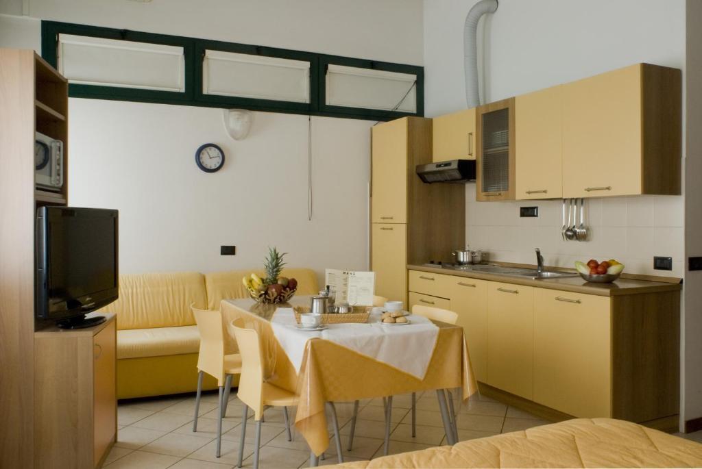 Aparthotel Casa Temporanea Bolonia Habitación foto